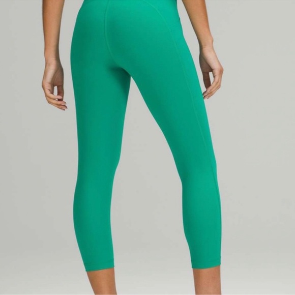 Lululemon 23" Swift Speed Crop - Picture 2 of 15
